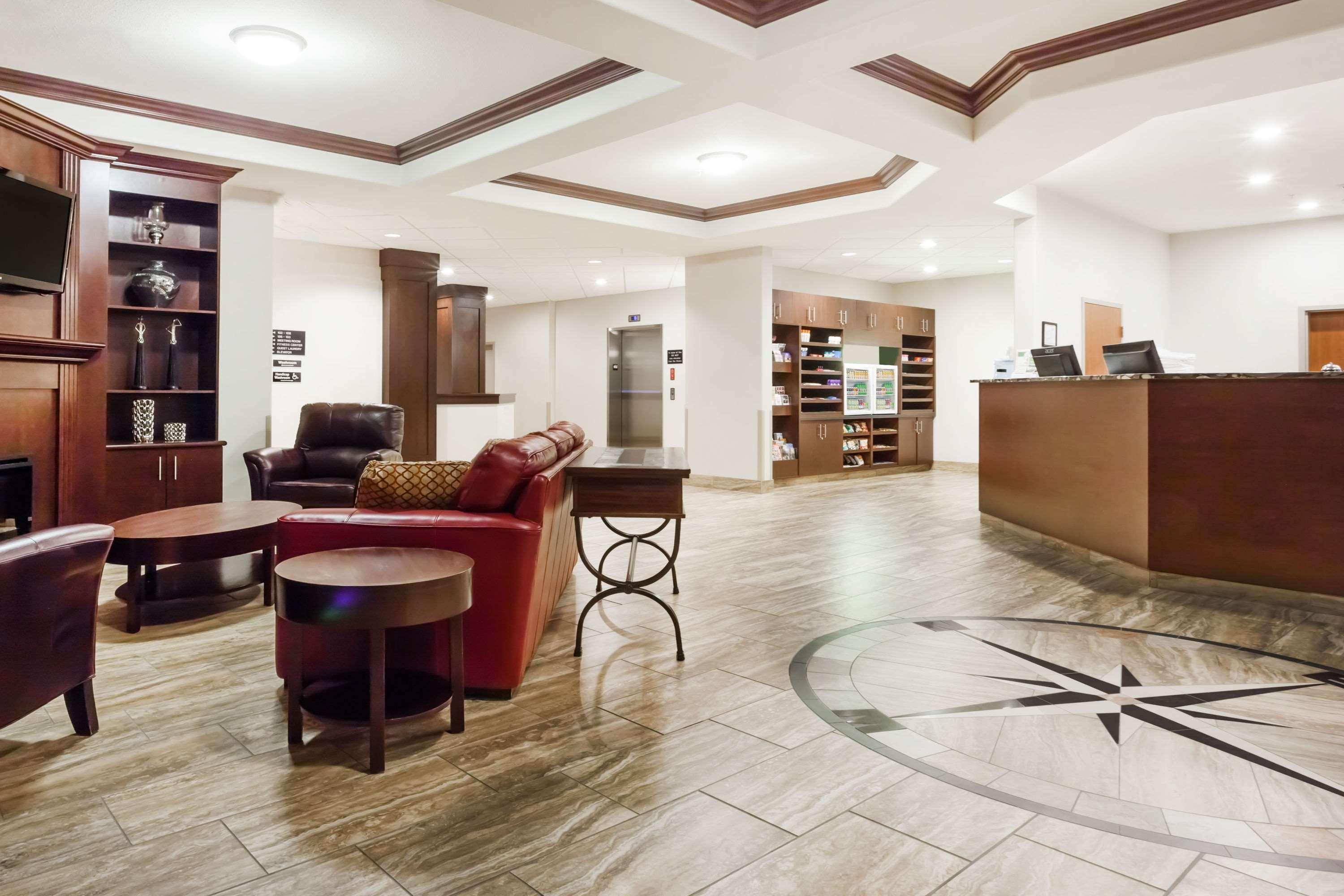 Hotel Ramada By Wyndham Creston Exterior foto