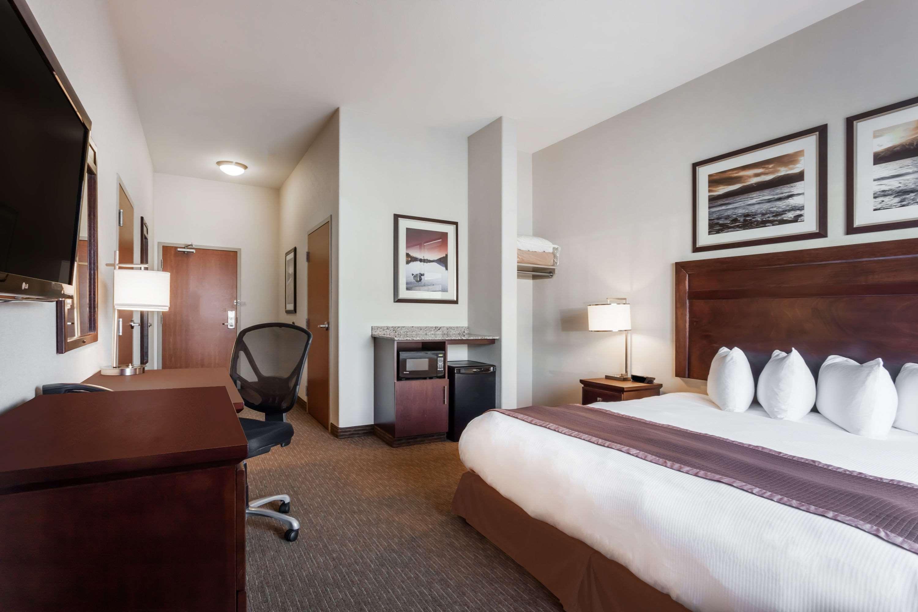 Hotel Ramada By Wyndham Creston Exterior foto